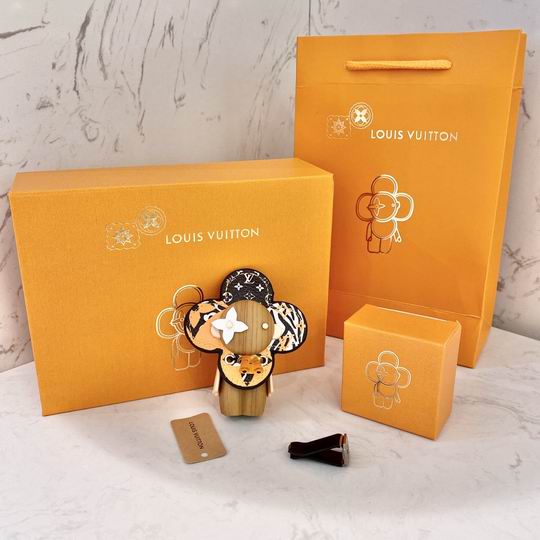 LV Keyring 04lyh70